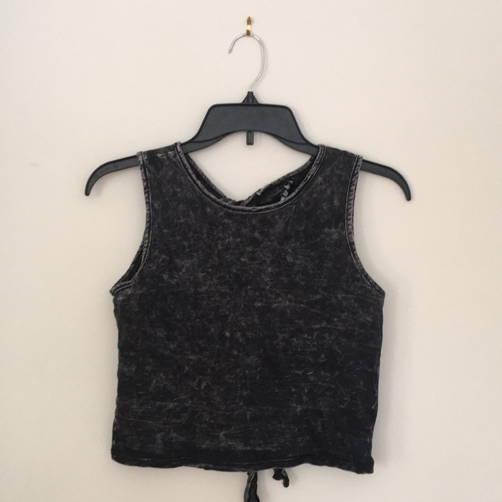 Acid wash tank